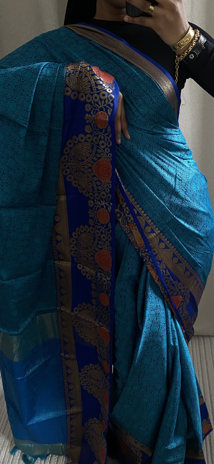 Saree Azar