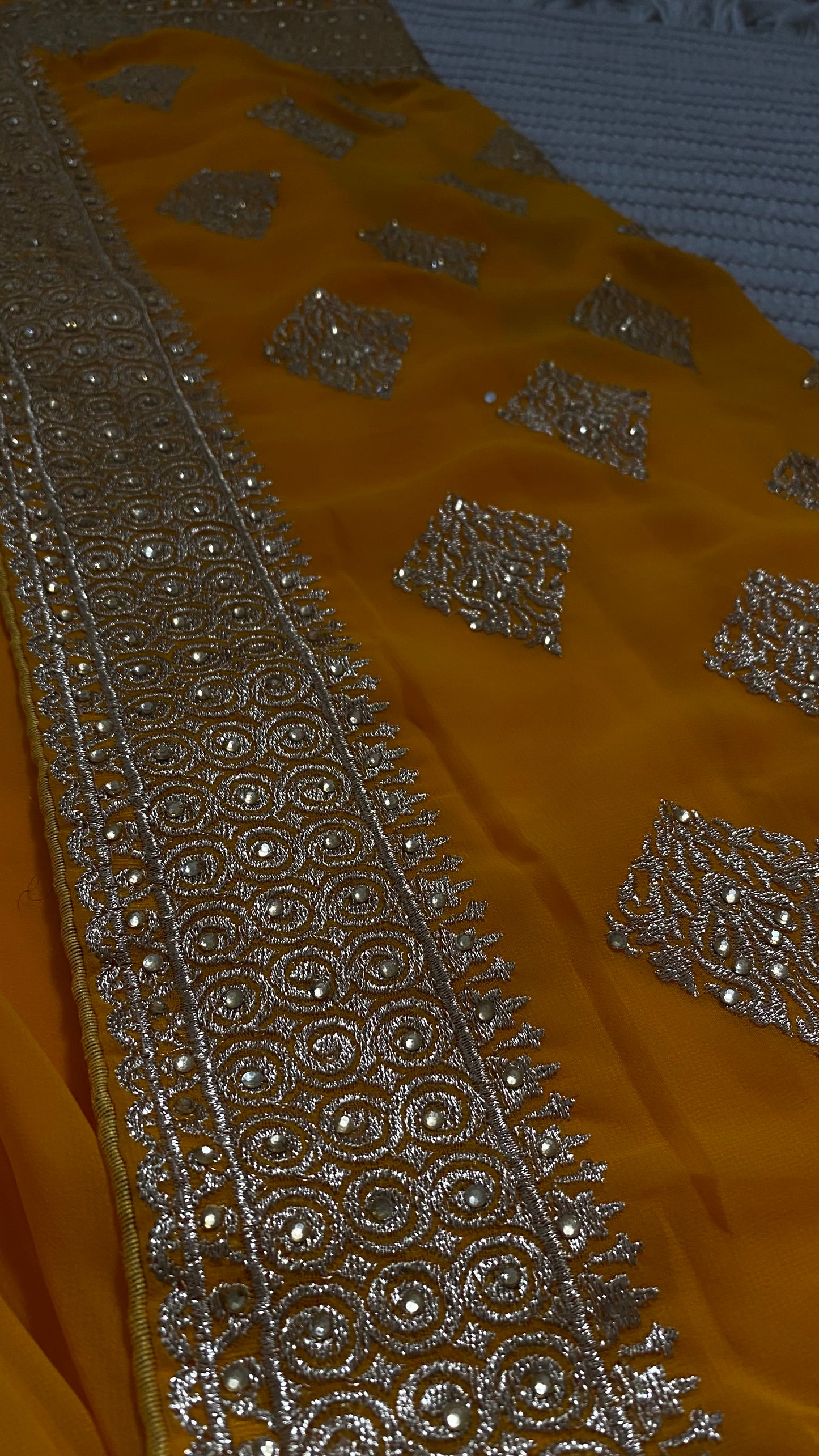 Saree Nila