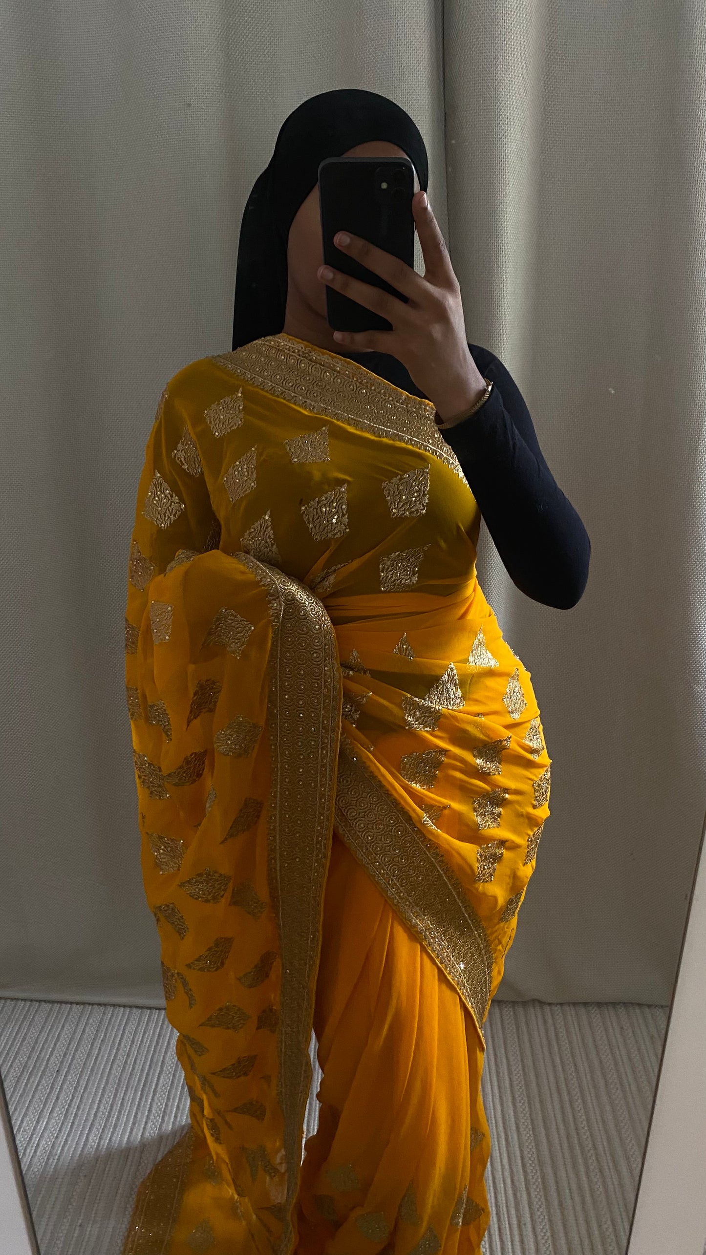 Saree Nila