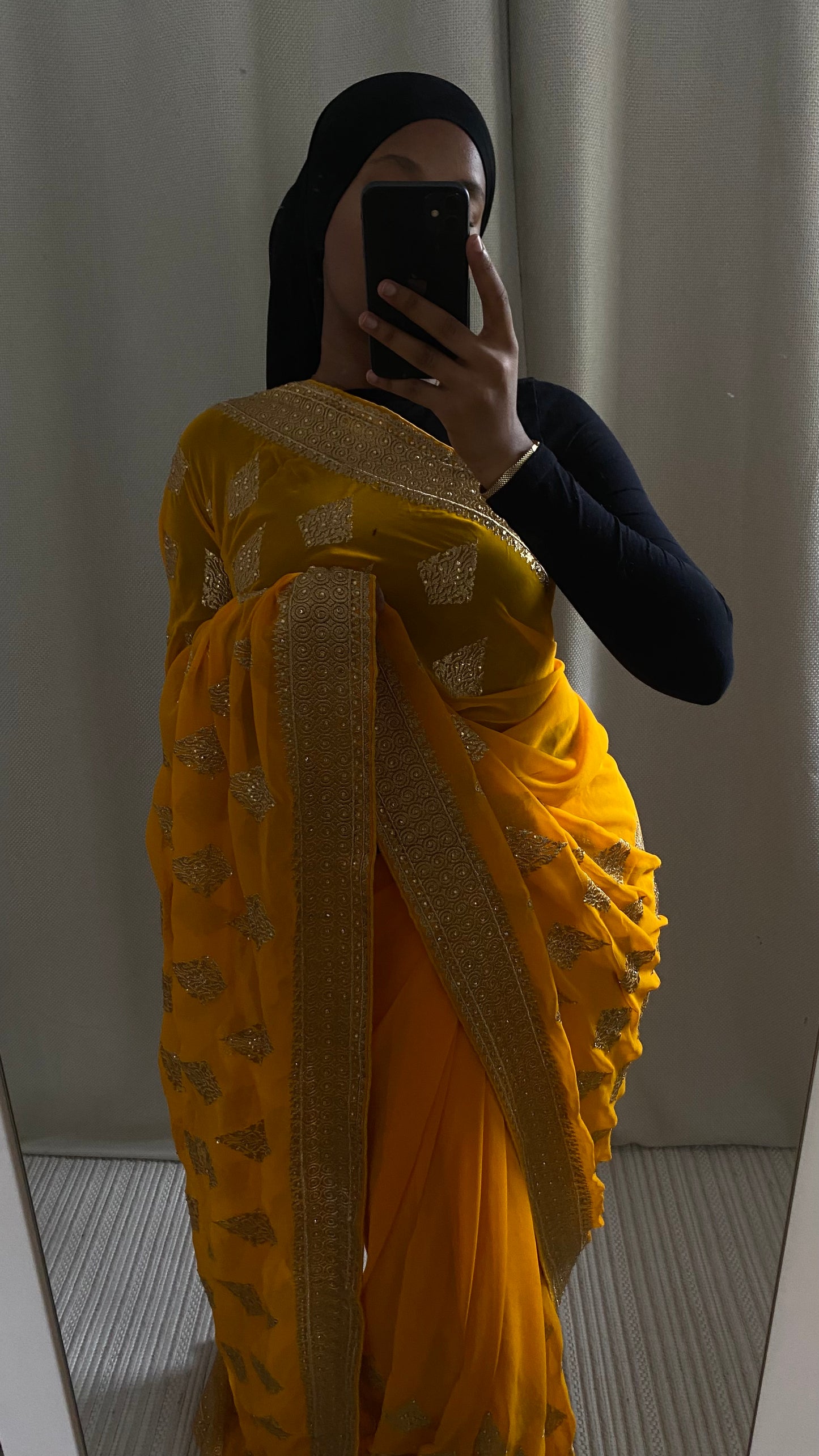 Saree Nila
