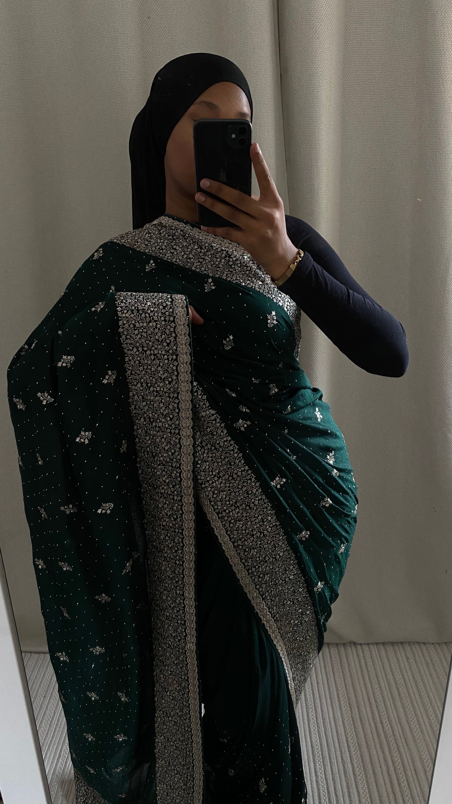 Saree Hind