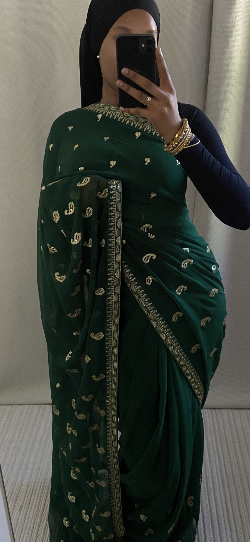 Saree Zoya