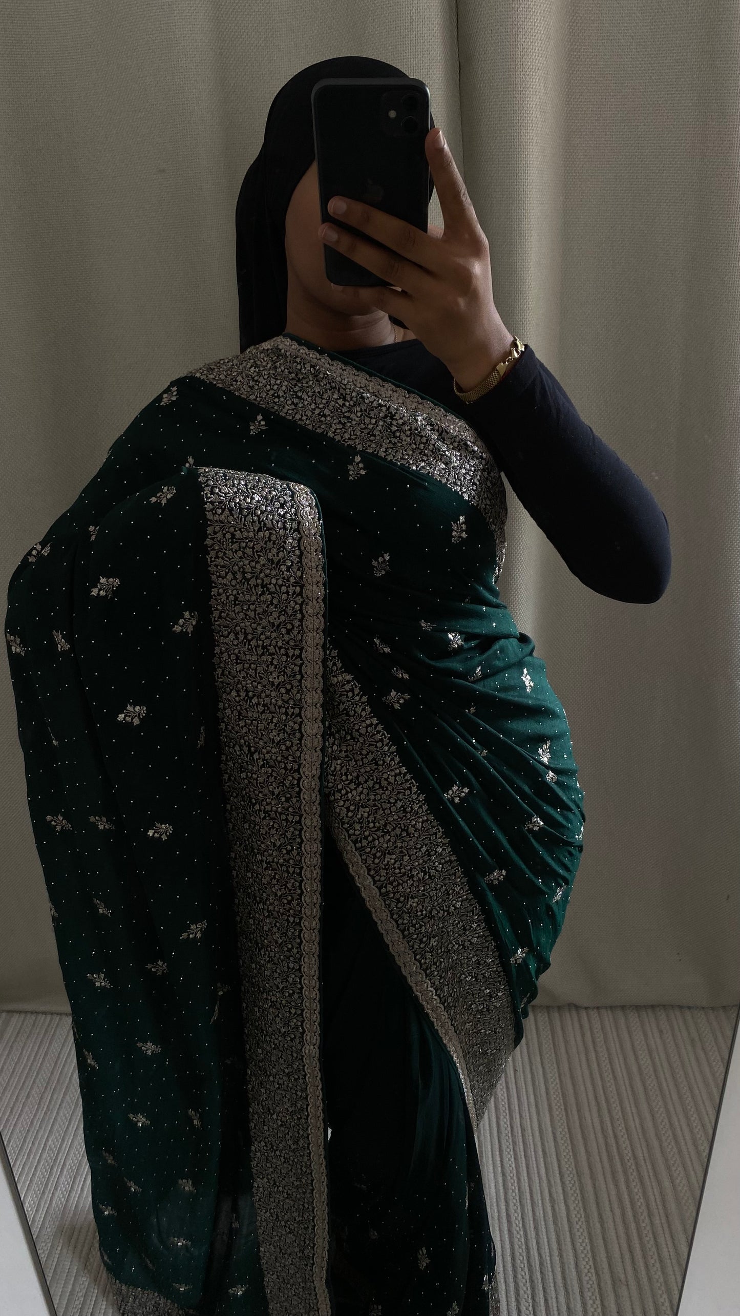 Saree Hind