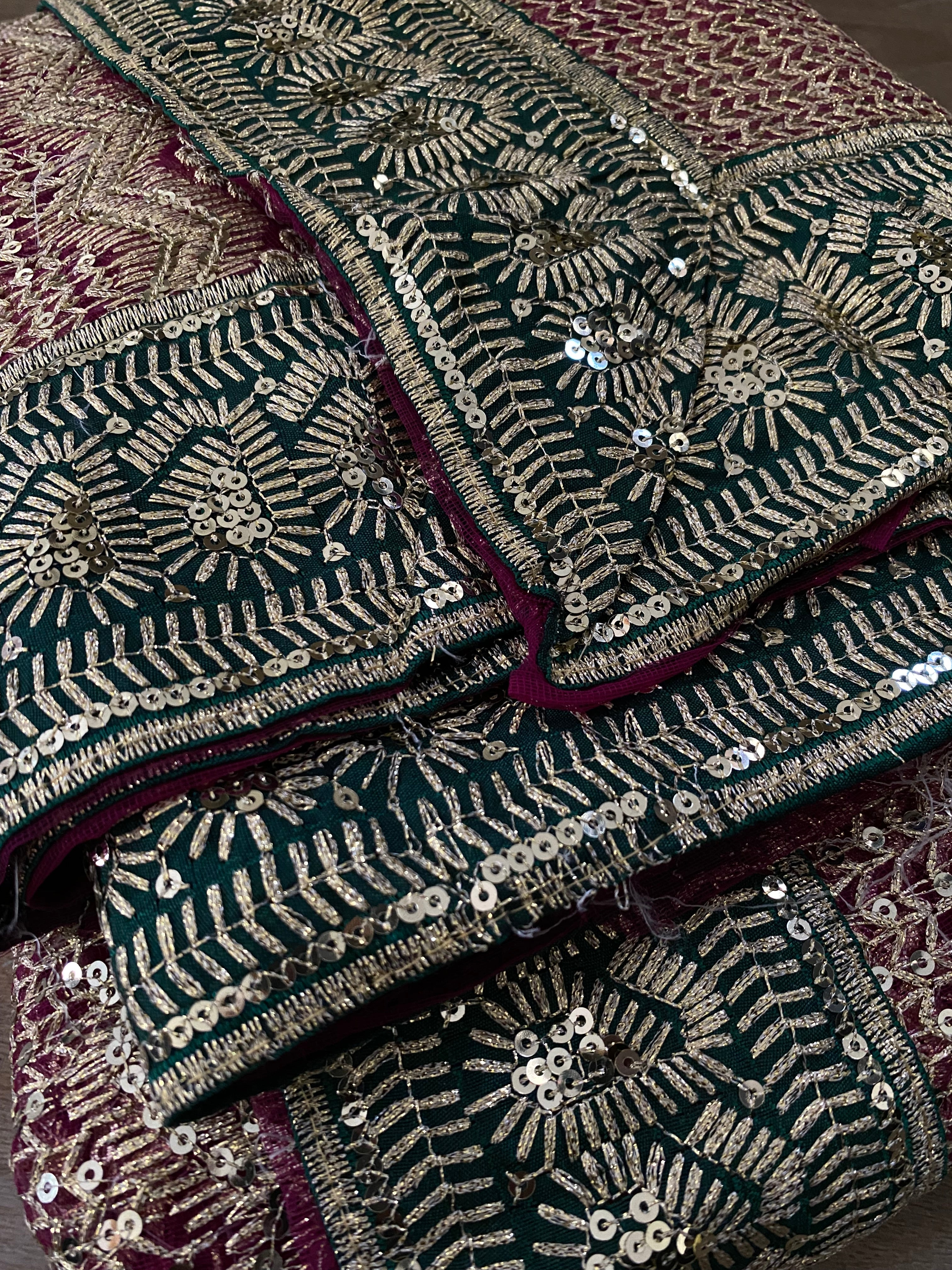 Saree Gold rouge
