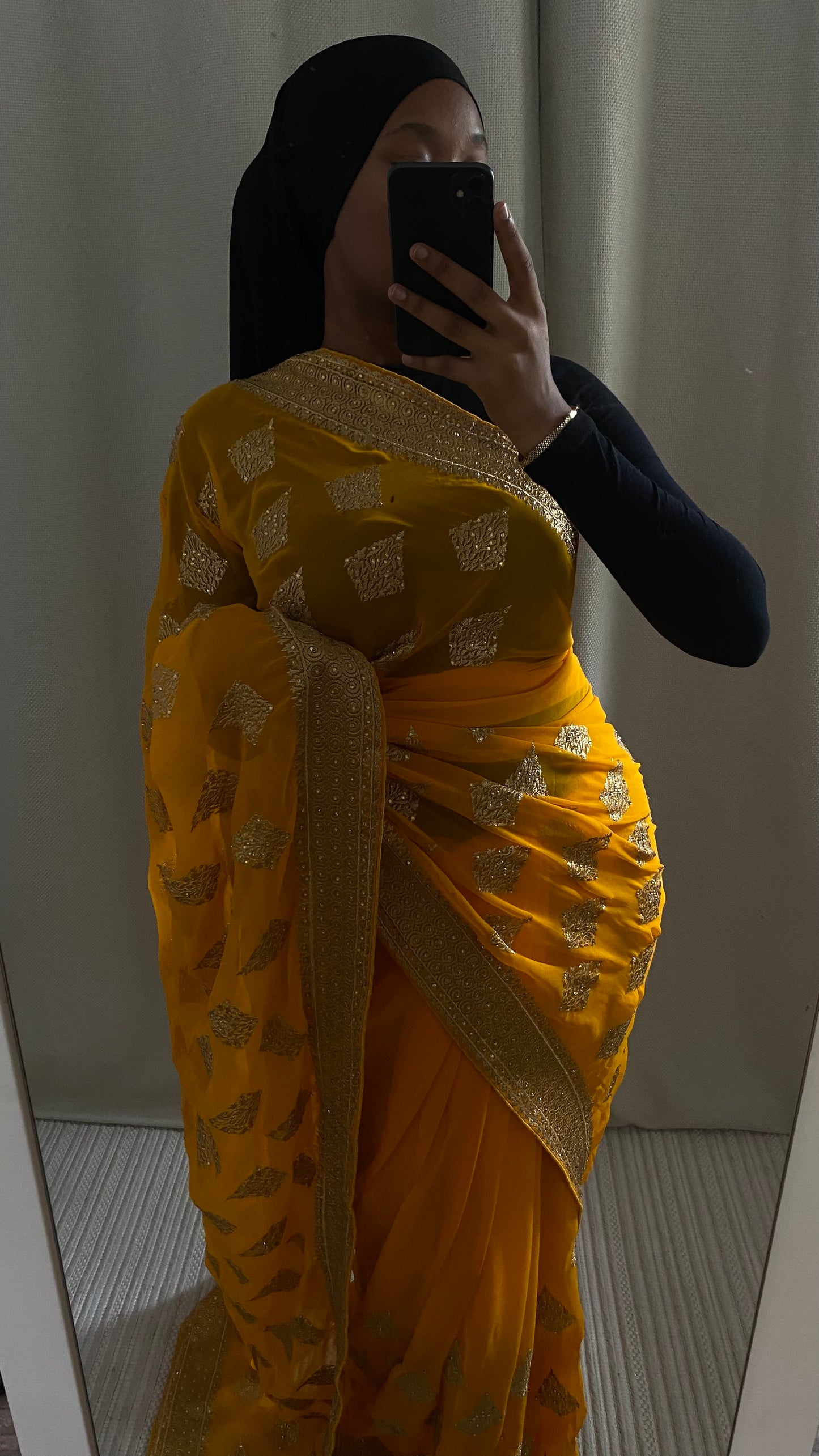 Saree Nila