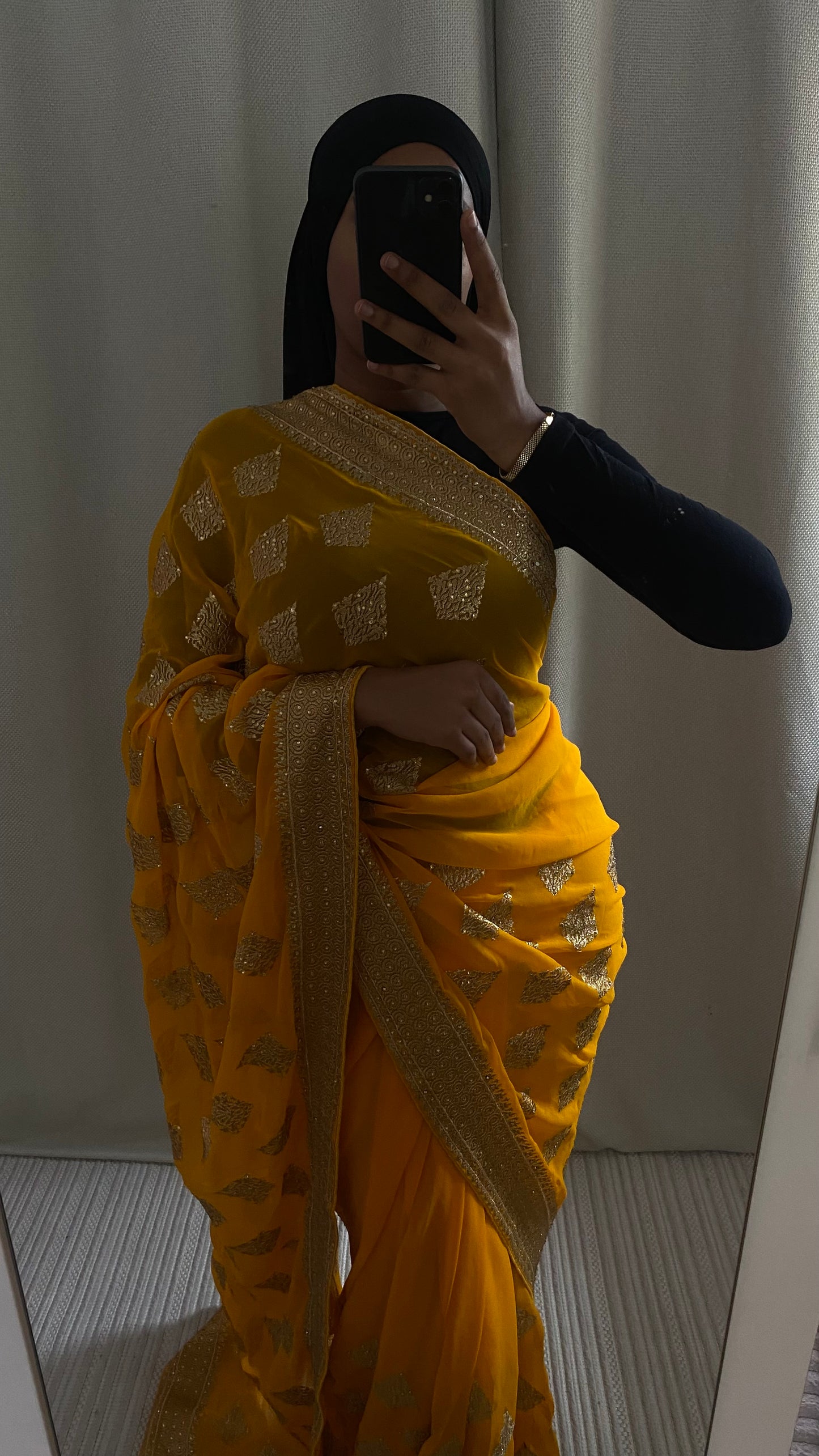Saree Nila