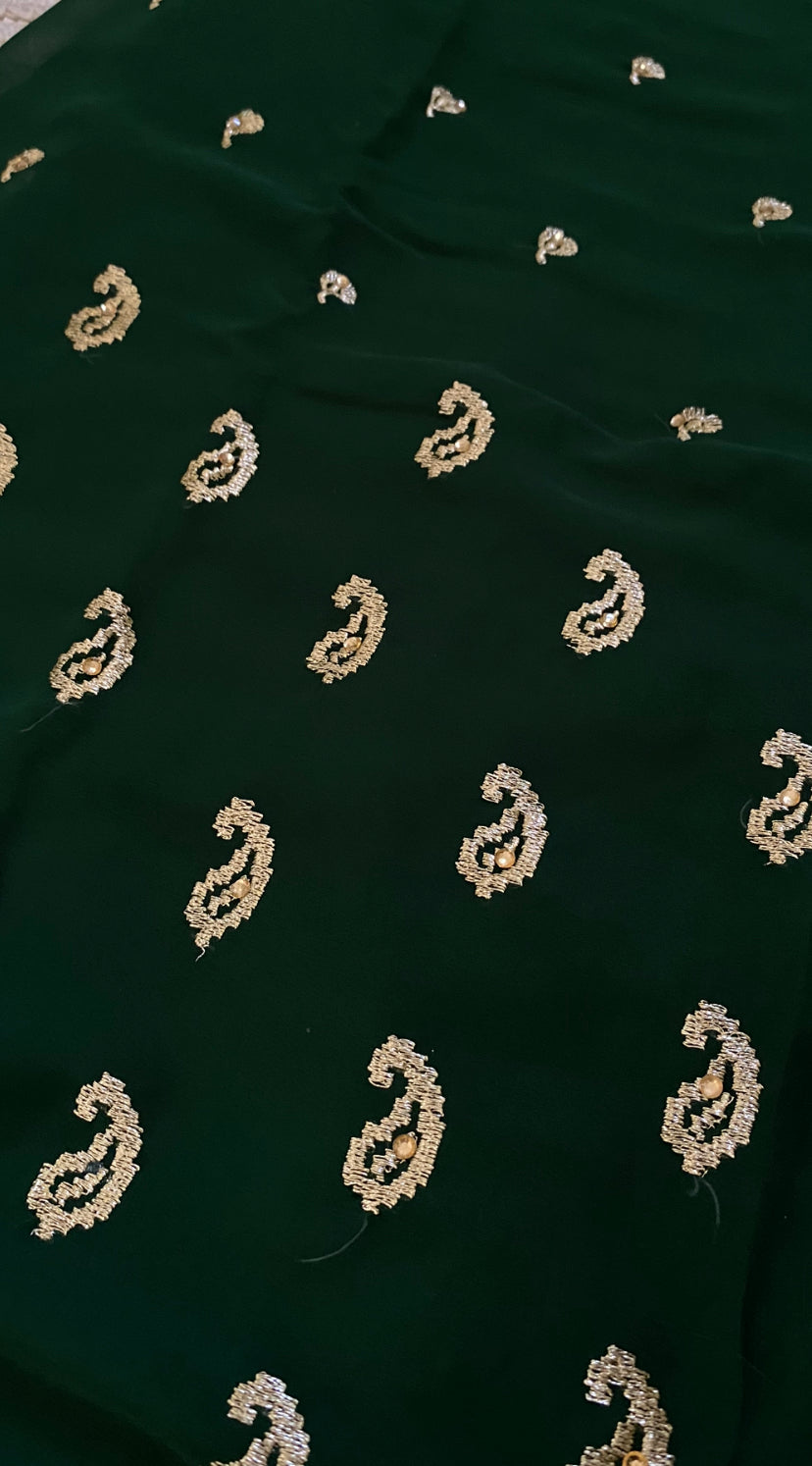 Saree Zoya