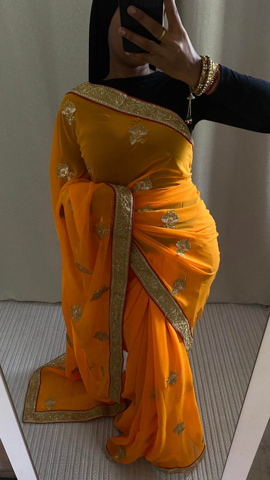 Saree Nila
