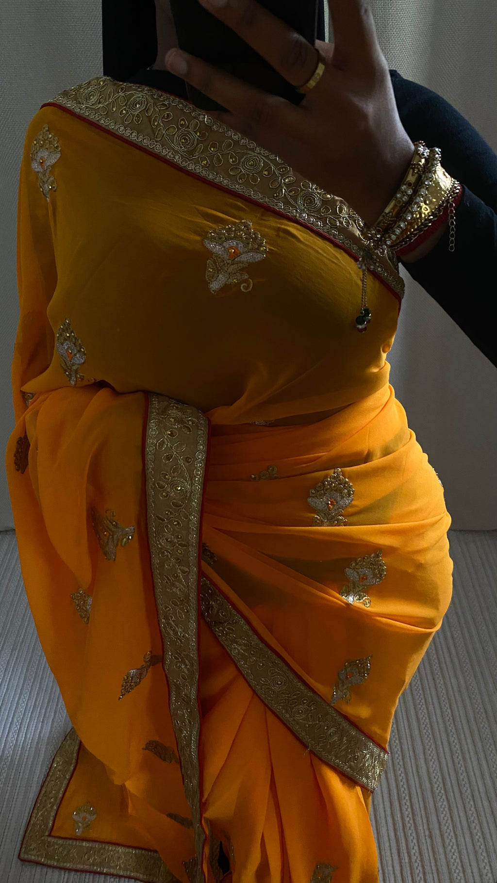 Saree Nila