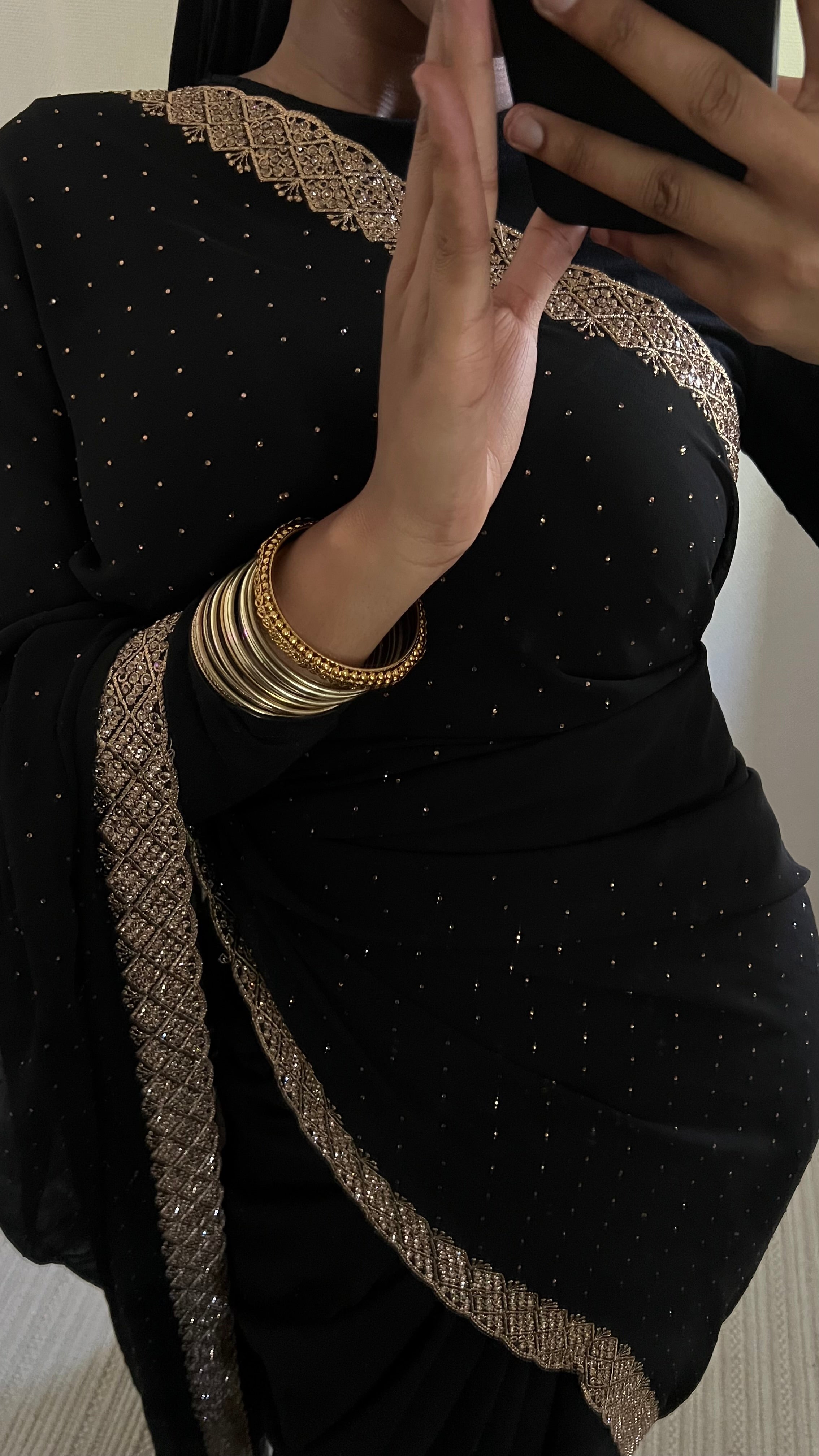 Saree Oumay