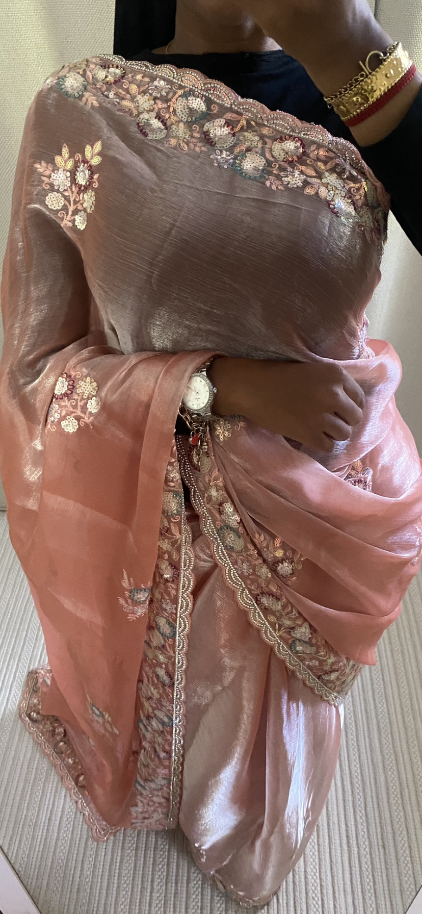 Saree Yasna rose