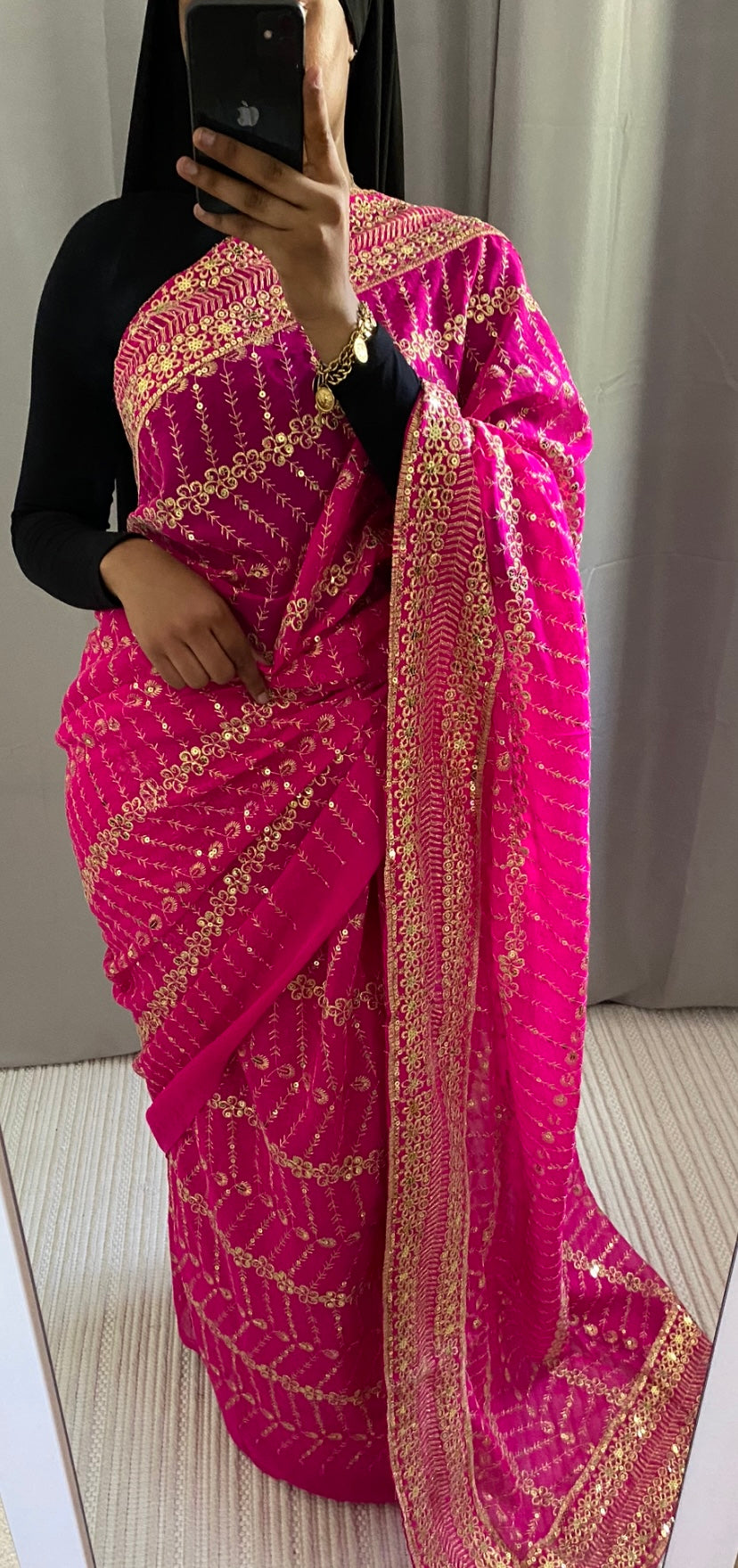 Saree Pinky