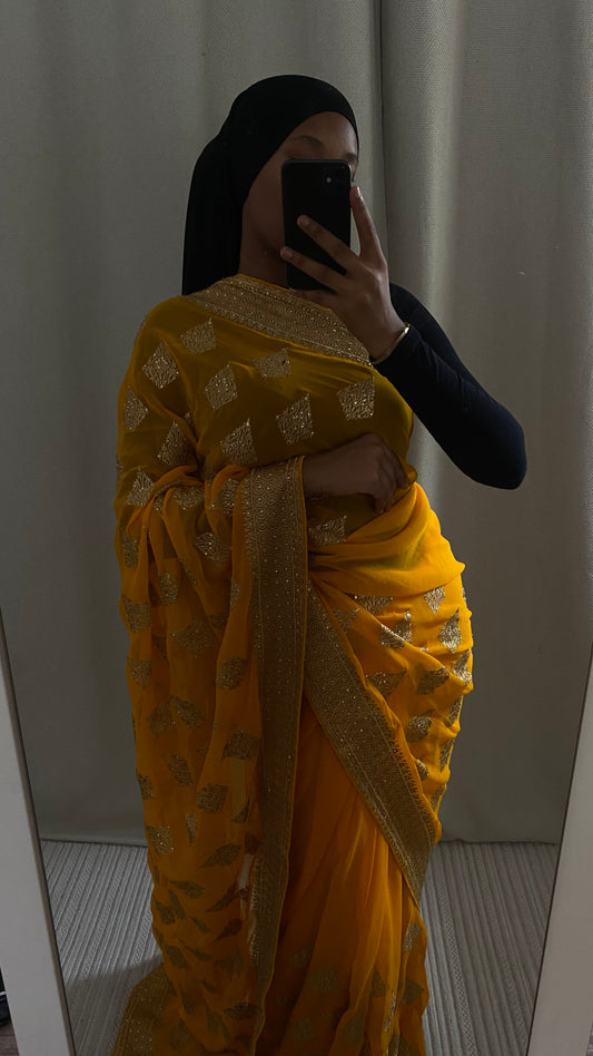 Saree Nila