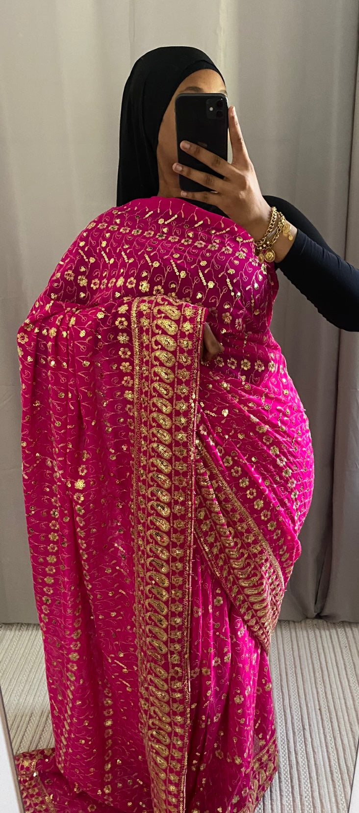 Saree Pinky