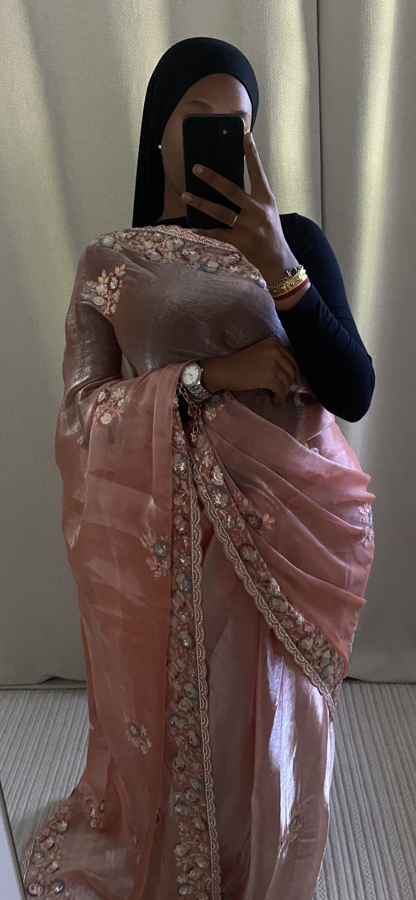 Saree Yasna rose