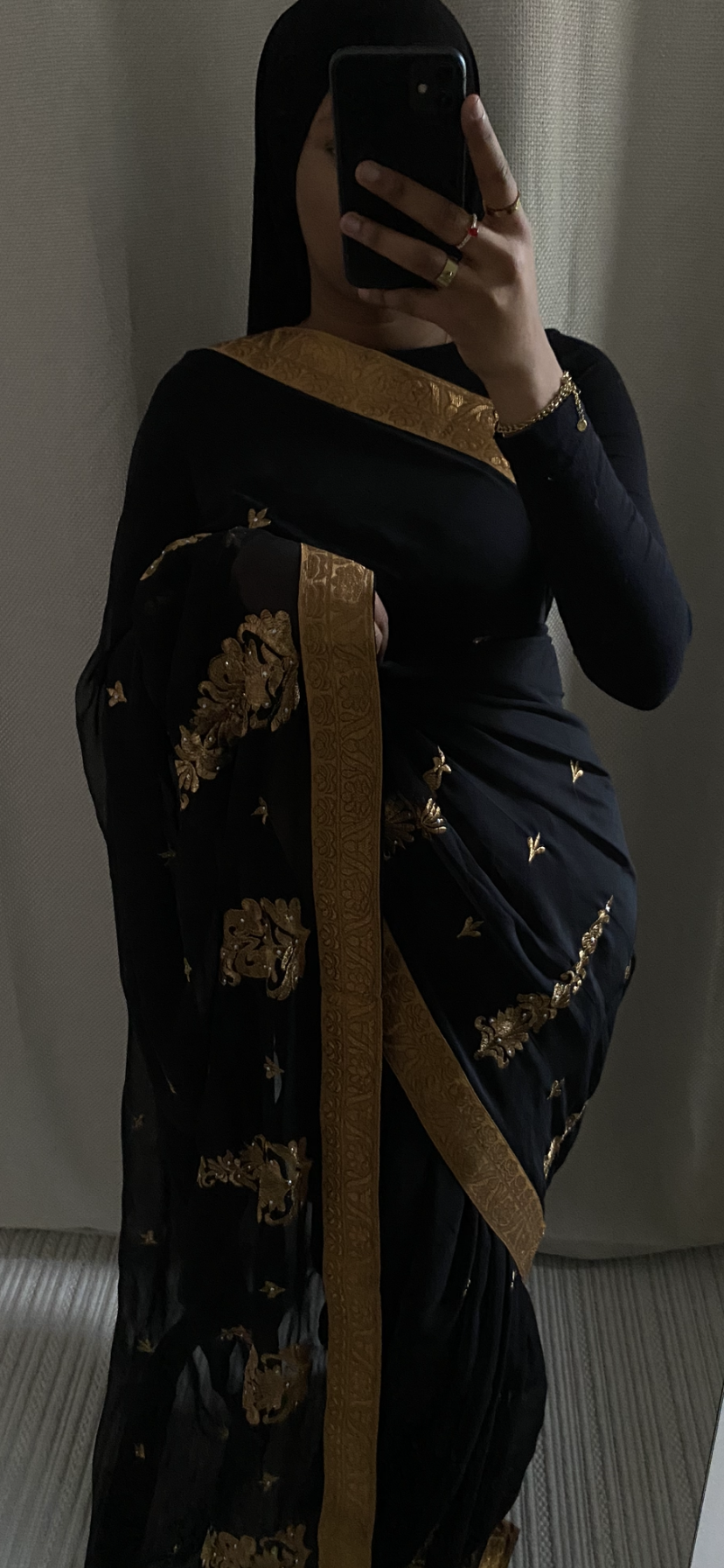Saree Cyra