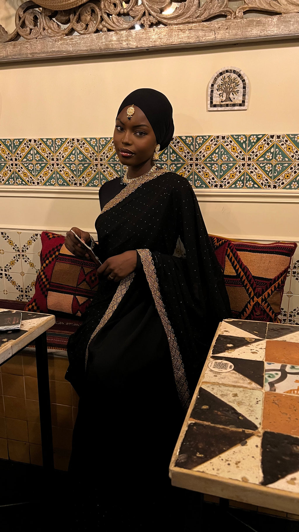 Saree Oumay