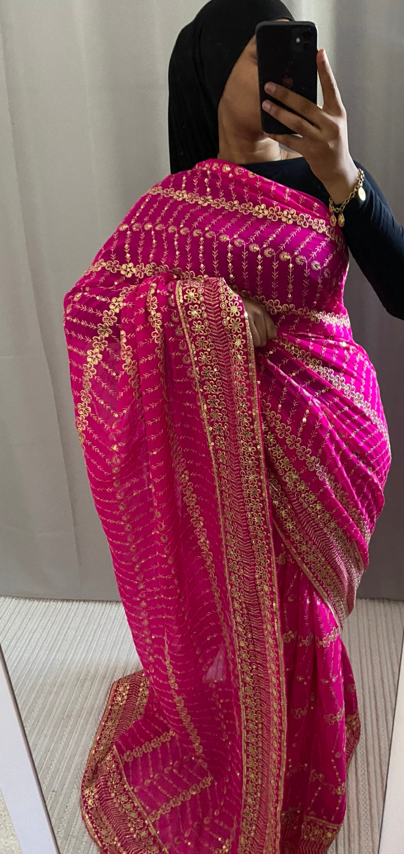 Saree Pinky