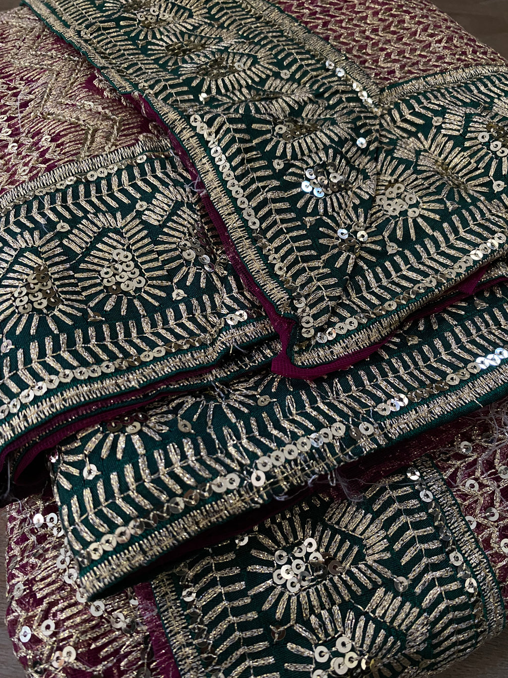 Saree Gold rouge
