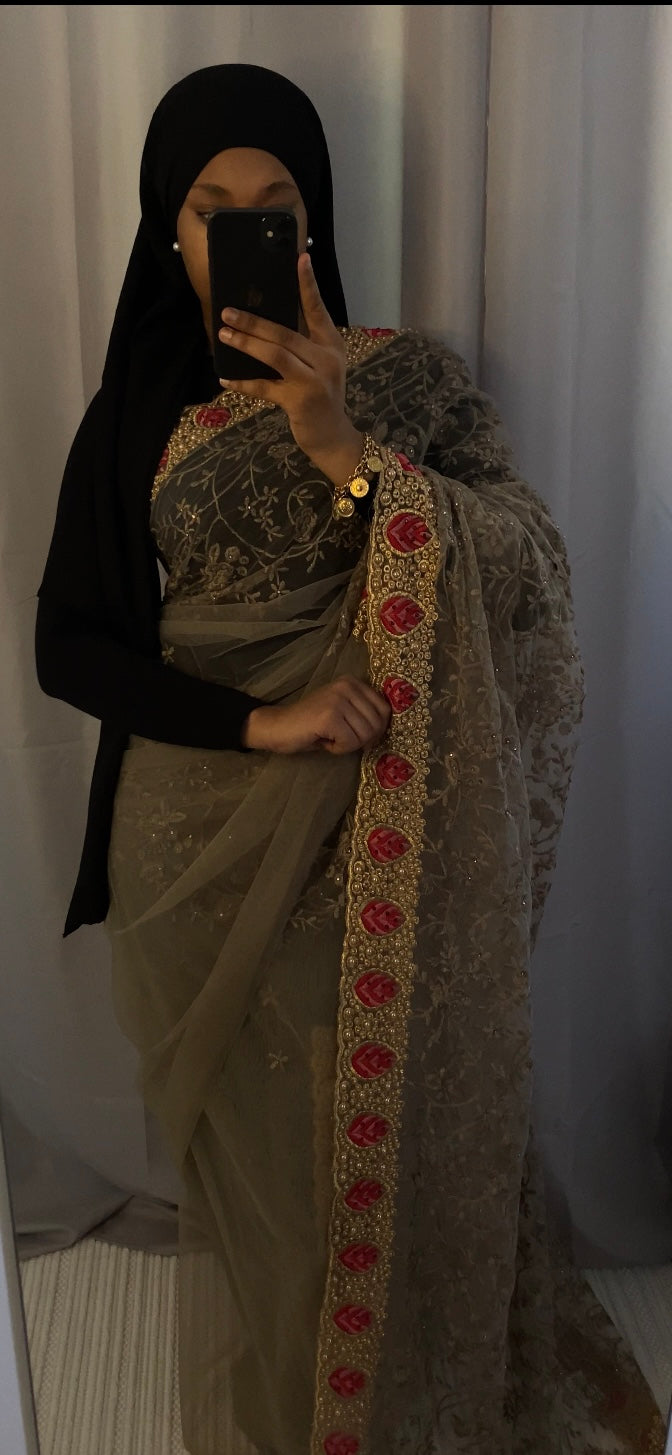 Saree Qamra