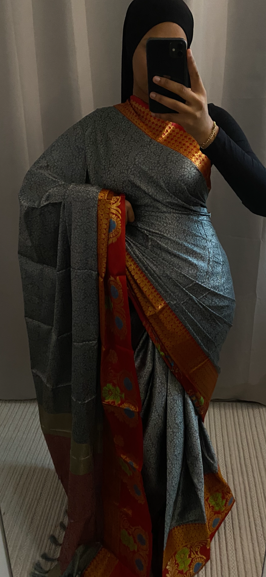 Saree Azar gris