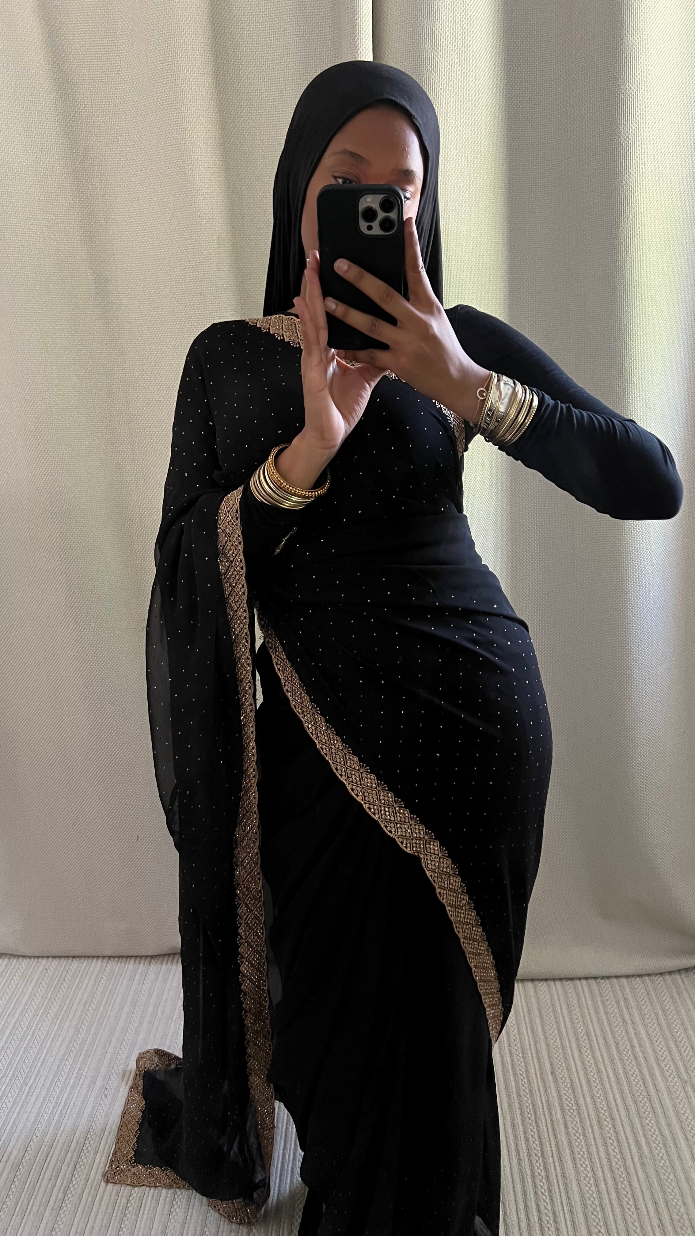 Saree Oumay