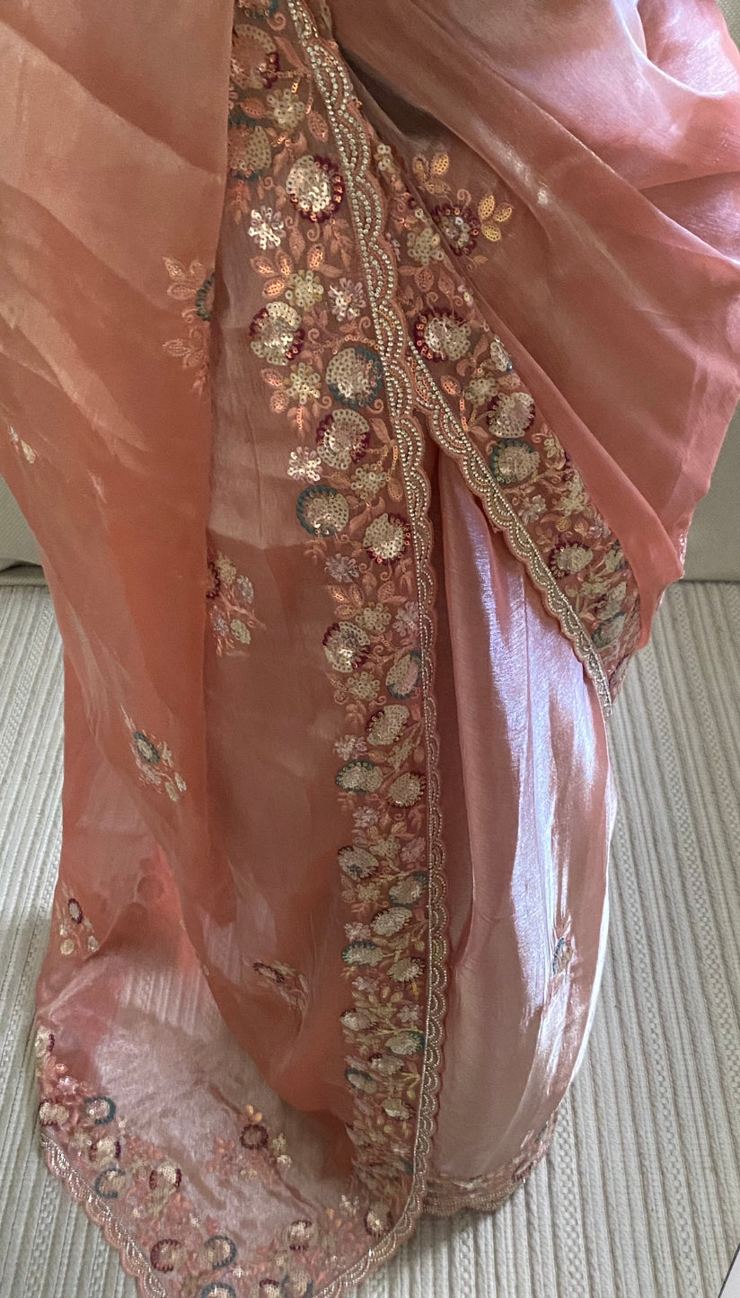 Saree Yasna rose