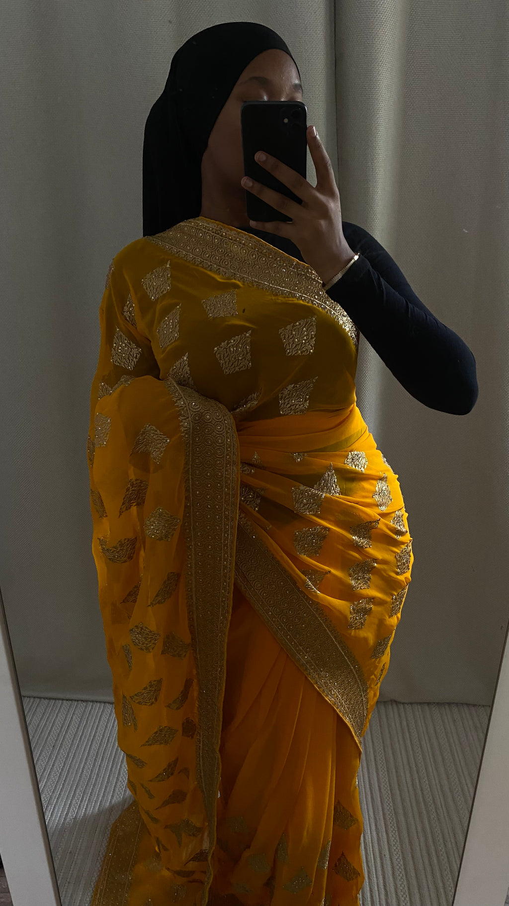 Saree Nila