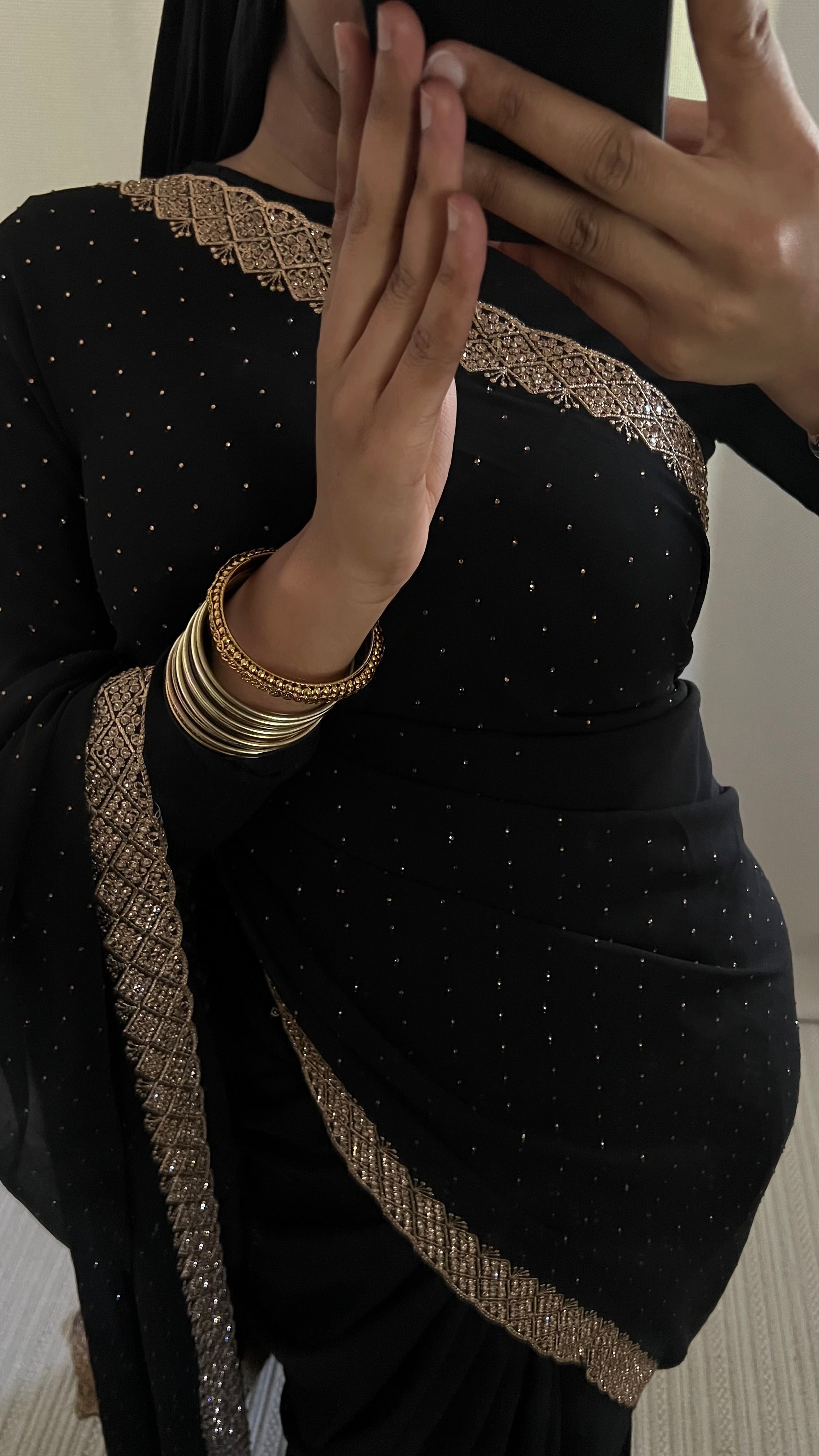Saree Oumay