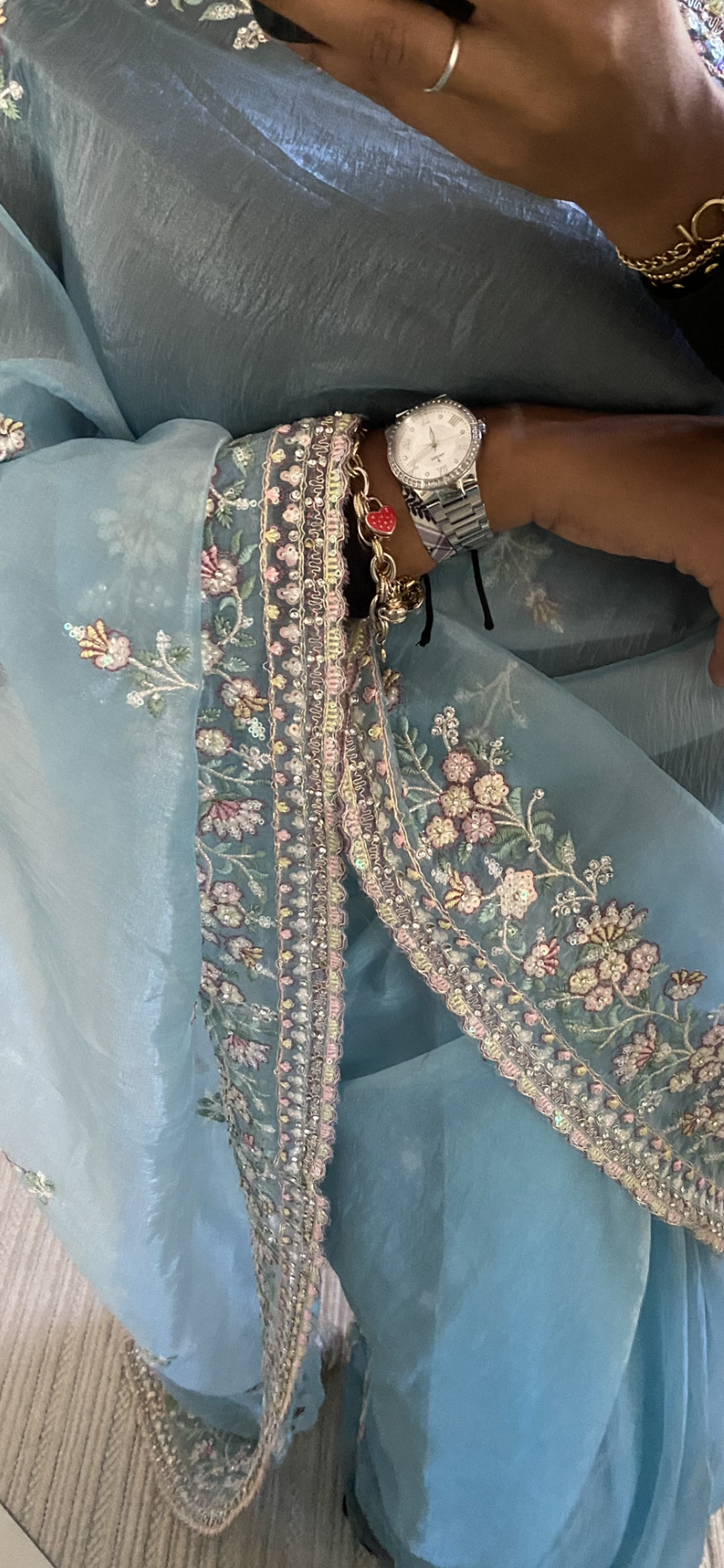 Saree Yasna bleu