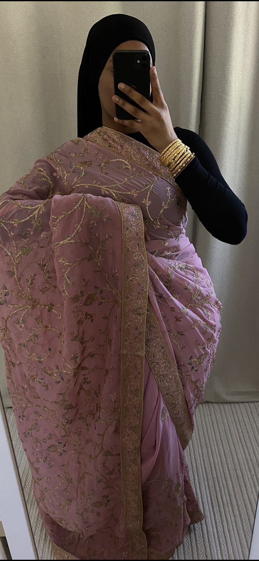 Saree Naira