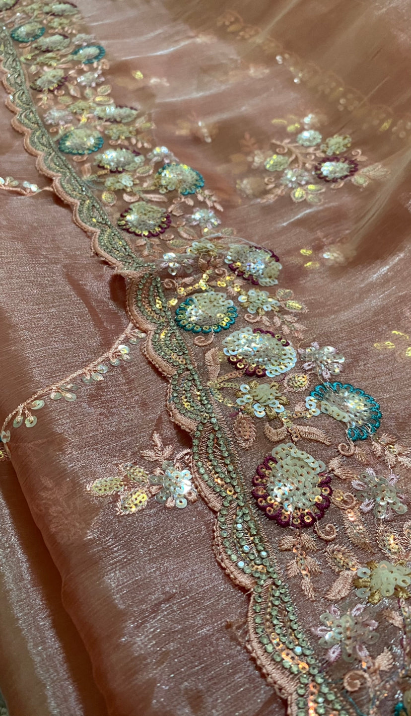 Saree Yasna rose