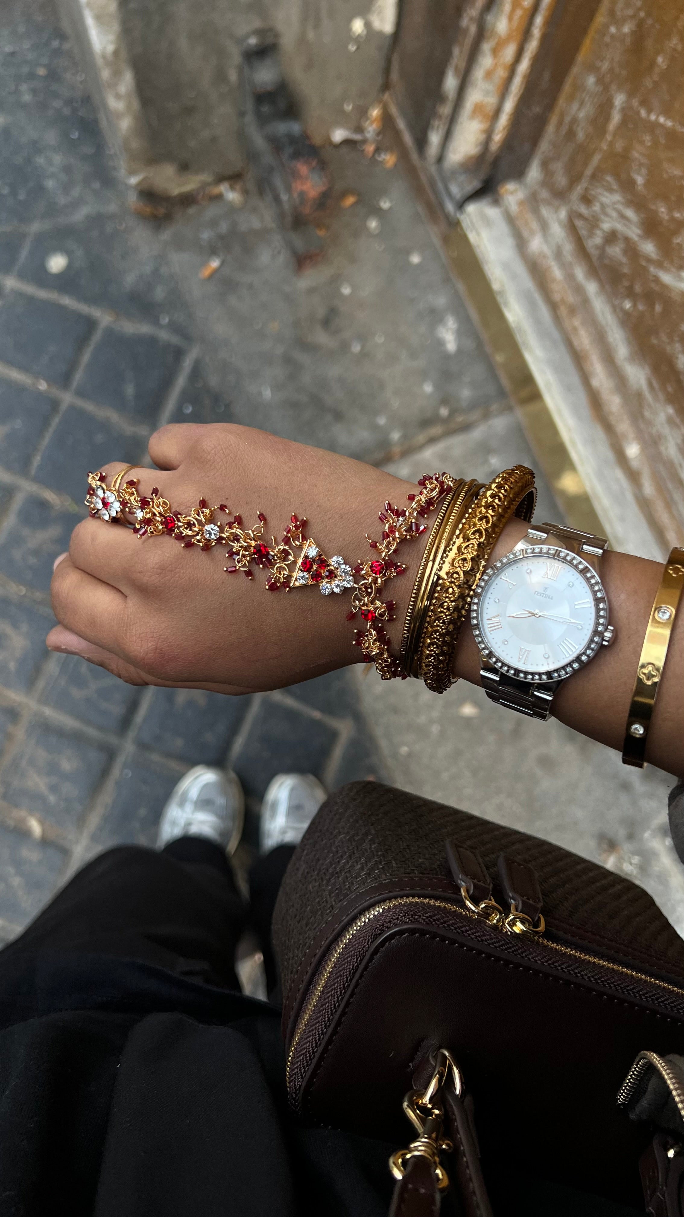 Bracelet main + bracelets