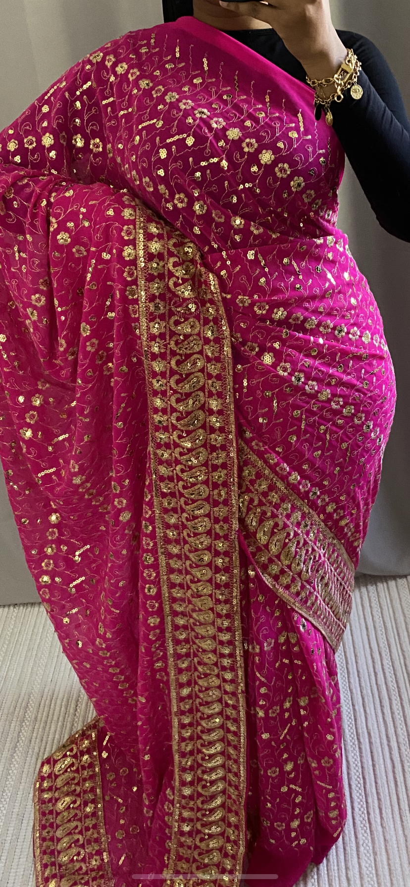 Saree Pinky