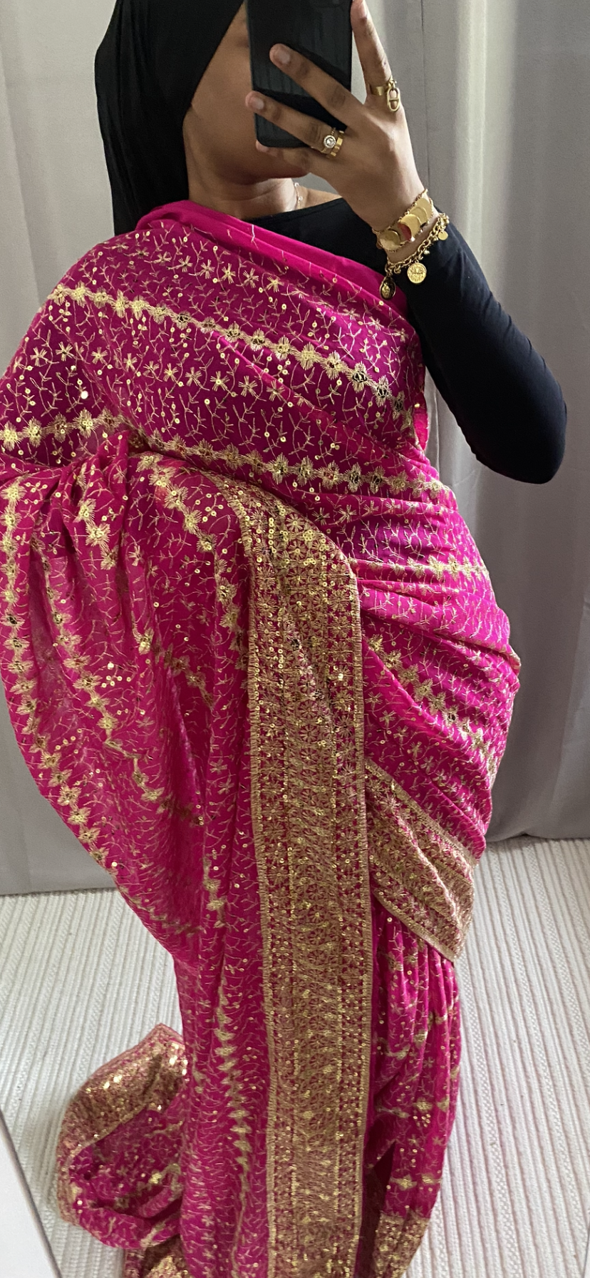 Saree Pinky