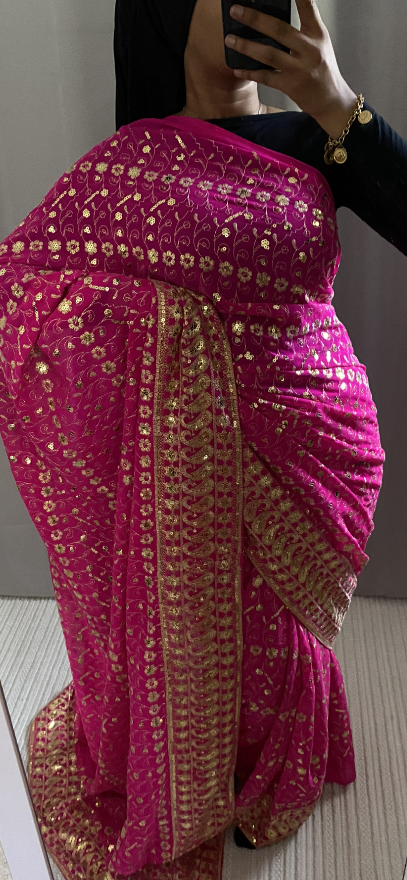 Saree Pinky