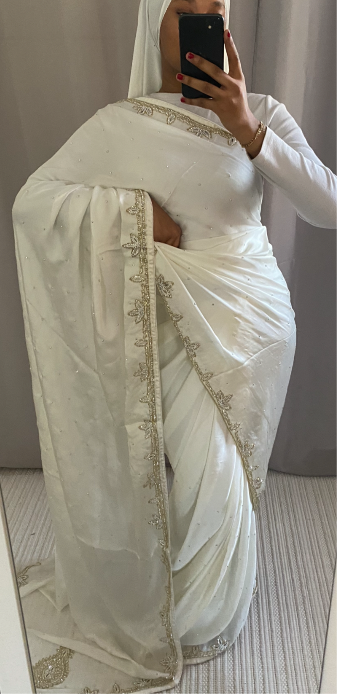 Saree Manel